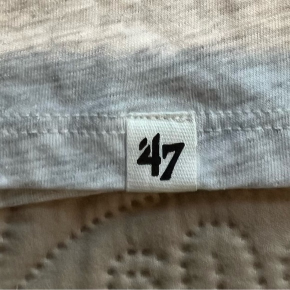 🌸New 47 college vault Kansas Jayhawks crop tee - Picture 3 of 9